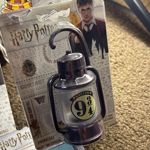 NWT Harry Potter Themed Gift Set - Picture 6 of 8